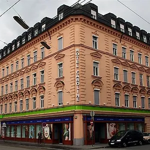 Отель Caroline