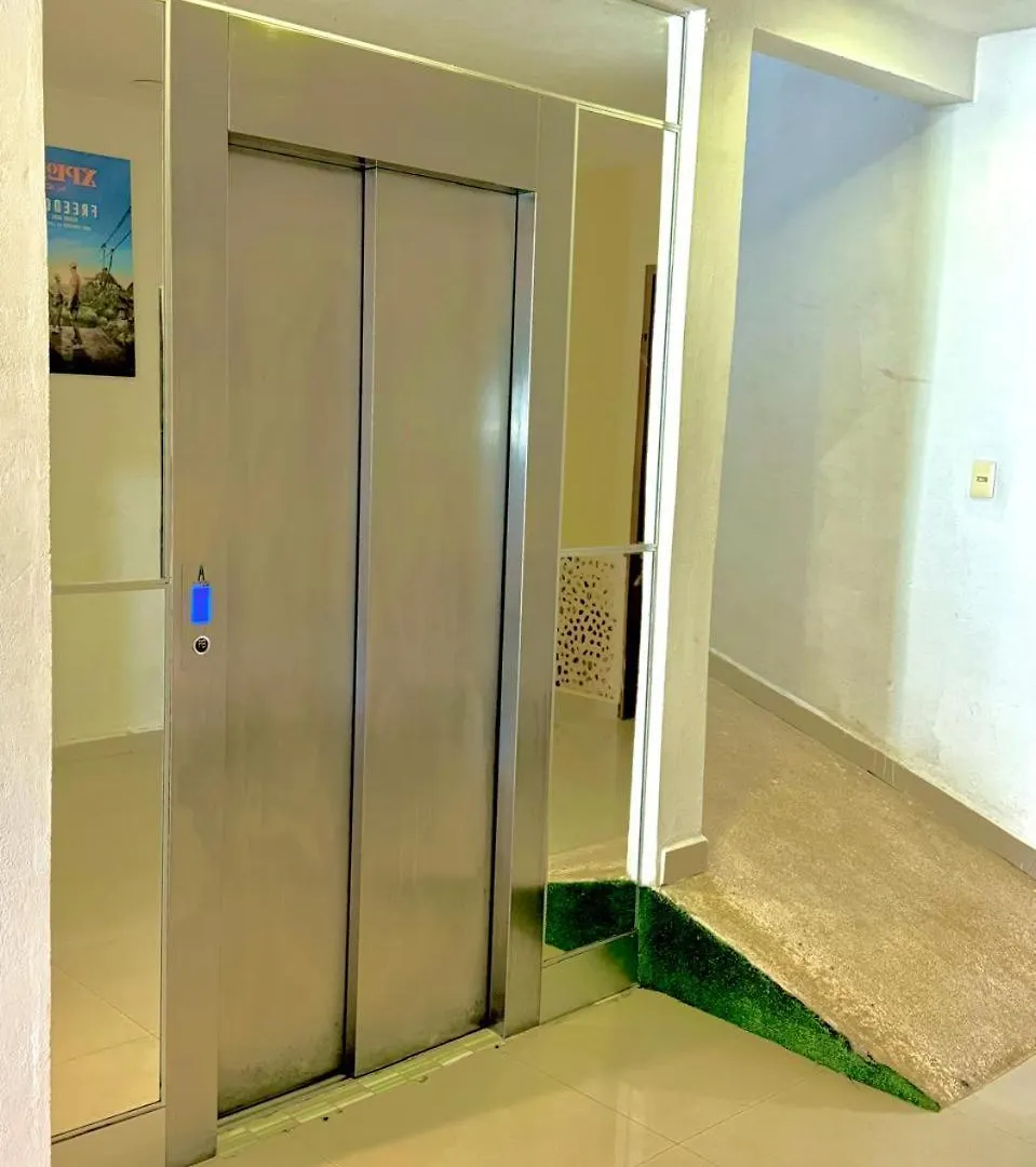 Hotel Punta Esmeralda Плая-дель-Кармен 3*,